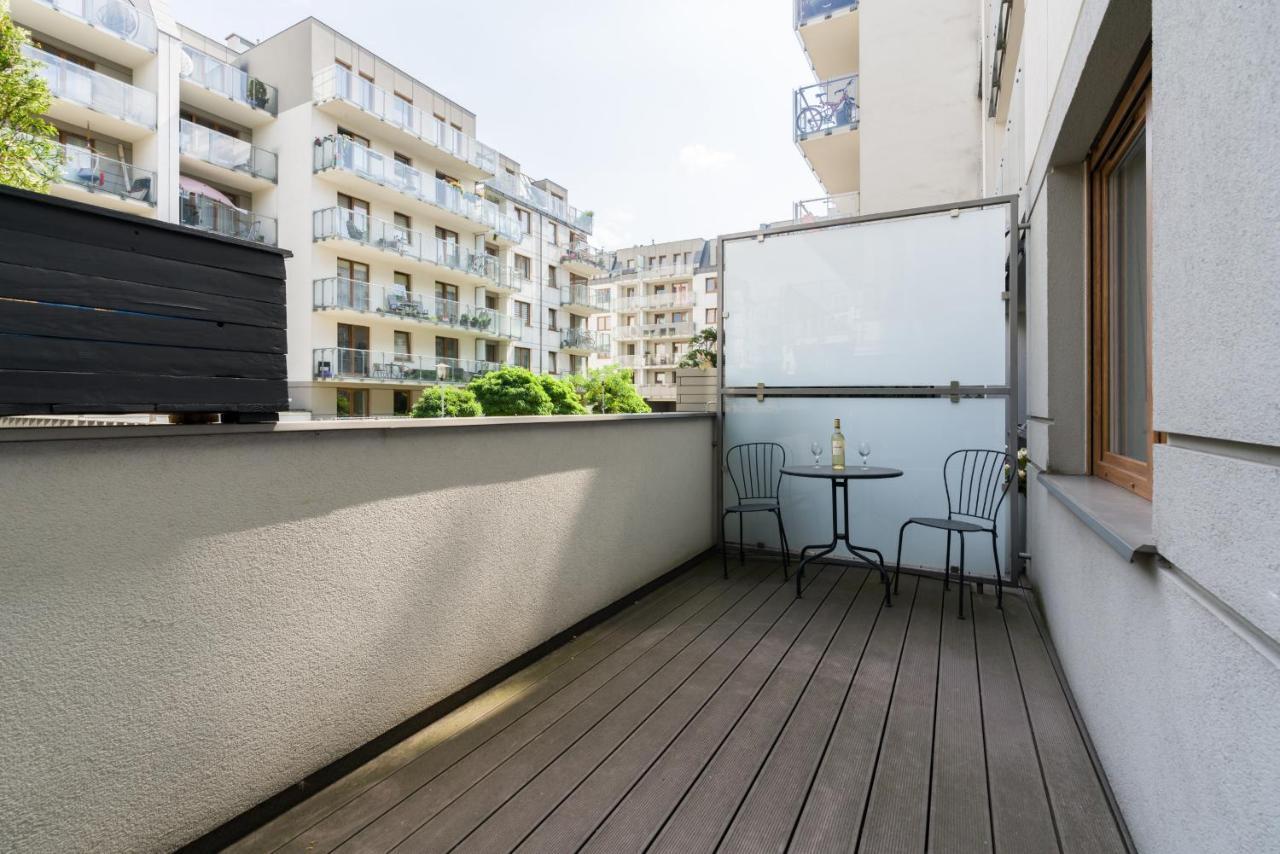 Czarnieckiego Apartment With Balcony Poznan By Noclegi Renters Extérieur photo