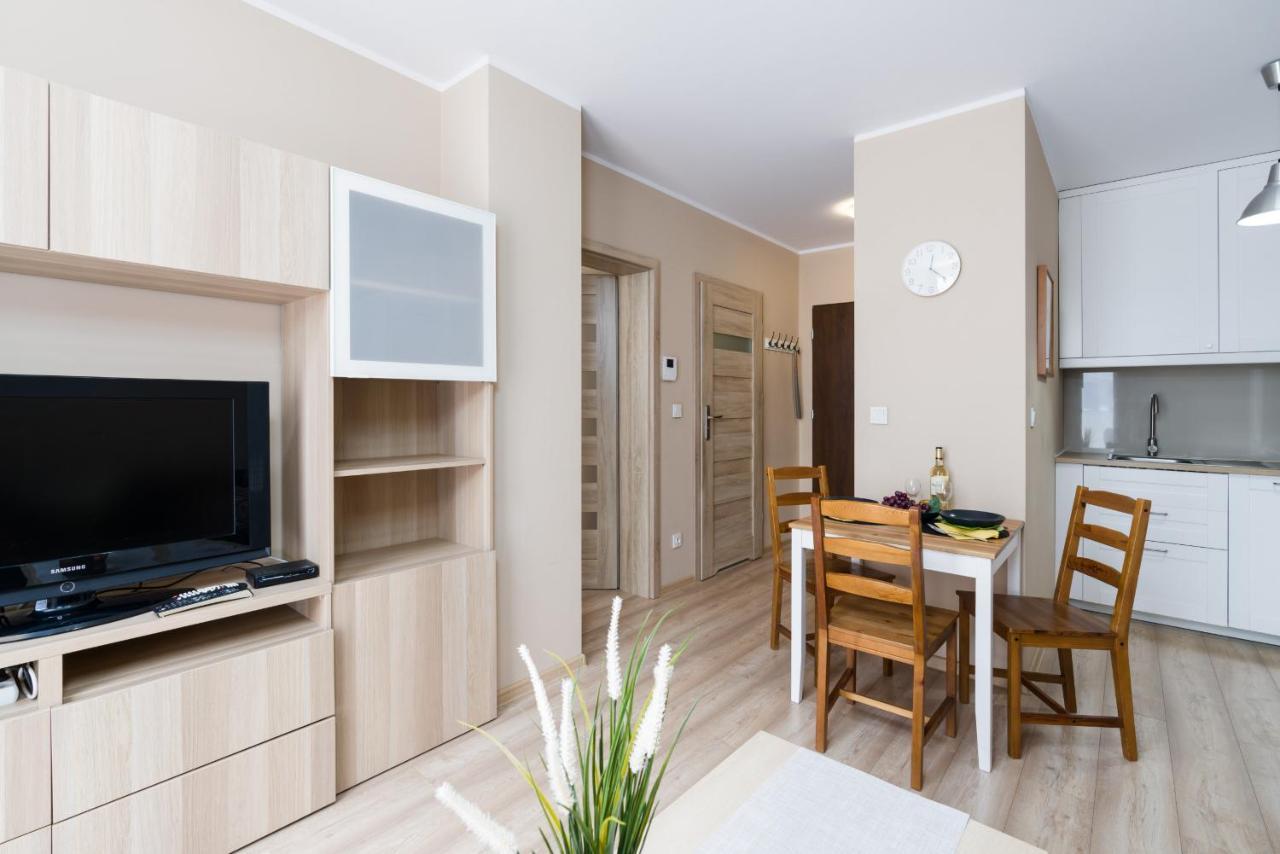 Czarnieckiego Apartment With Balcony Poznan By Noclegi Renters Extérieur photo
