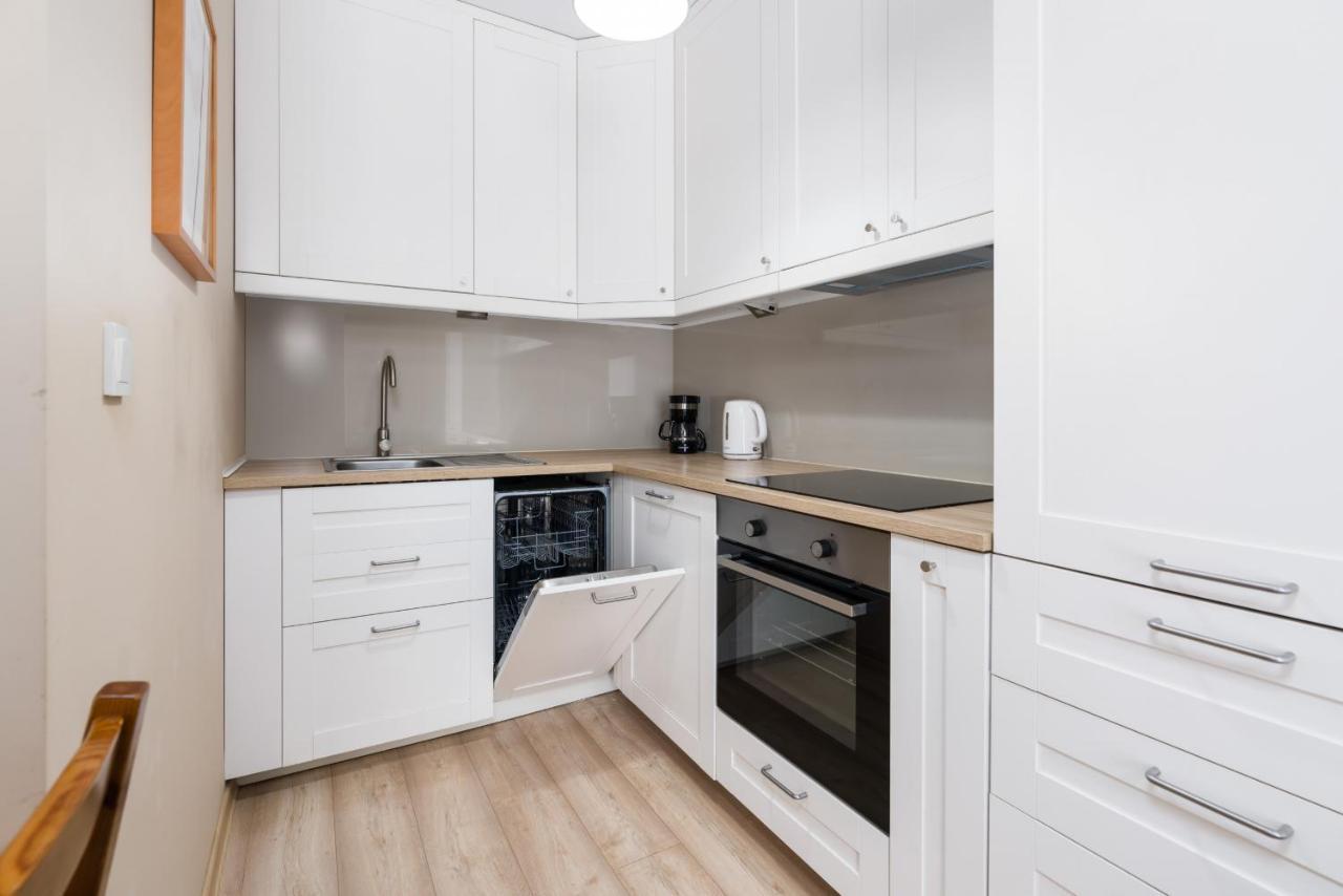 Czarnieckiego Apartment With Balcony Poznan By Noclegi Renters Extérieur photo
